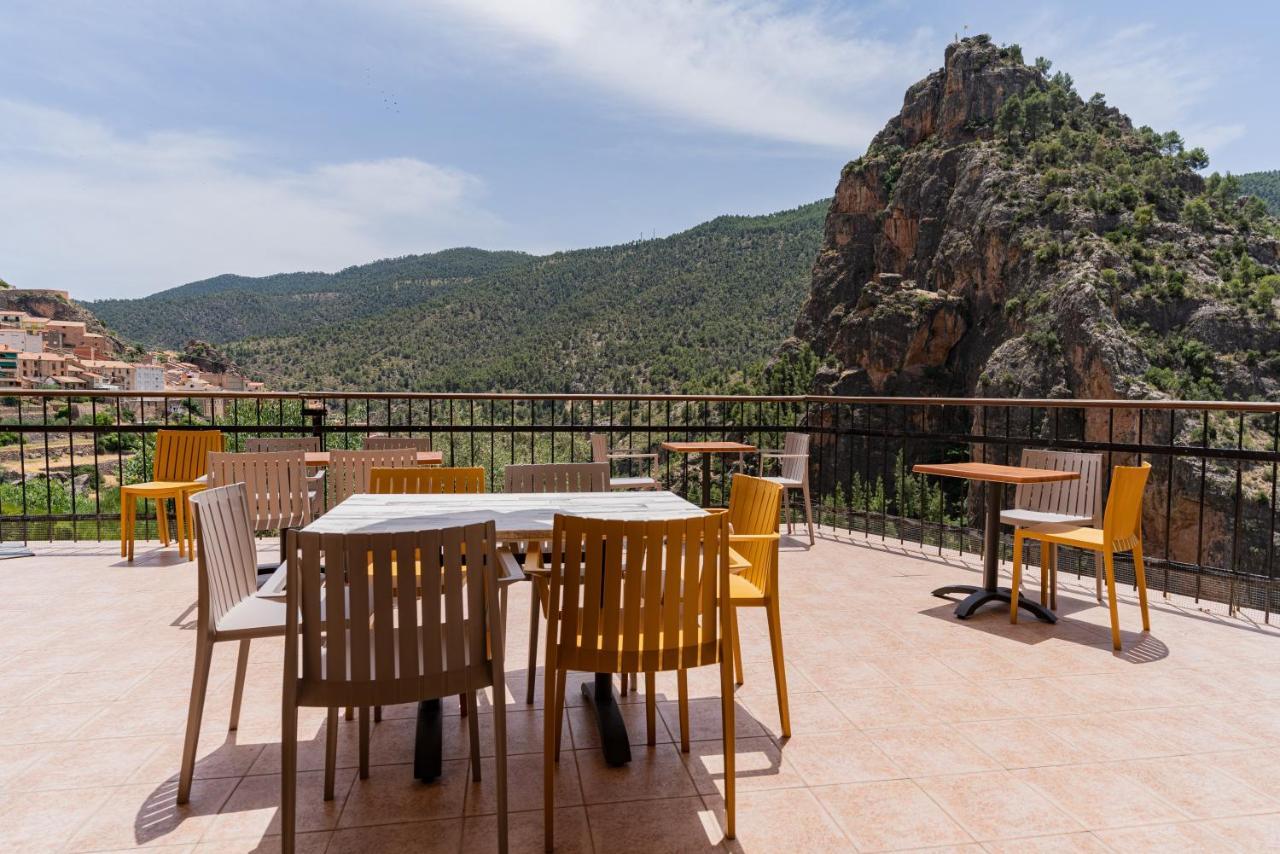 Hotel Restaurante Felipe II (Adults Only) Айна Экстерьер фото