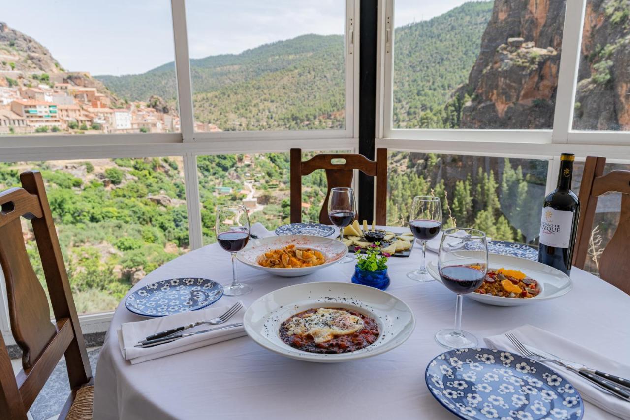 Hotel Restaurante Felipe II (Adults Only) Айна Экстерьер фото