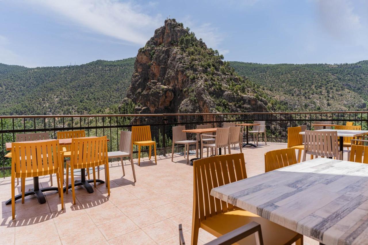 Hotel Restaurante Felipe II (Adults Only) Айна Экстерьер фото