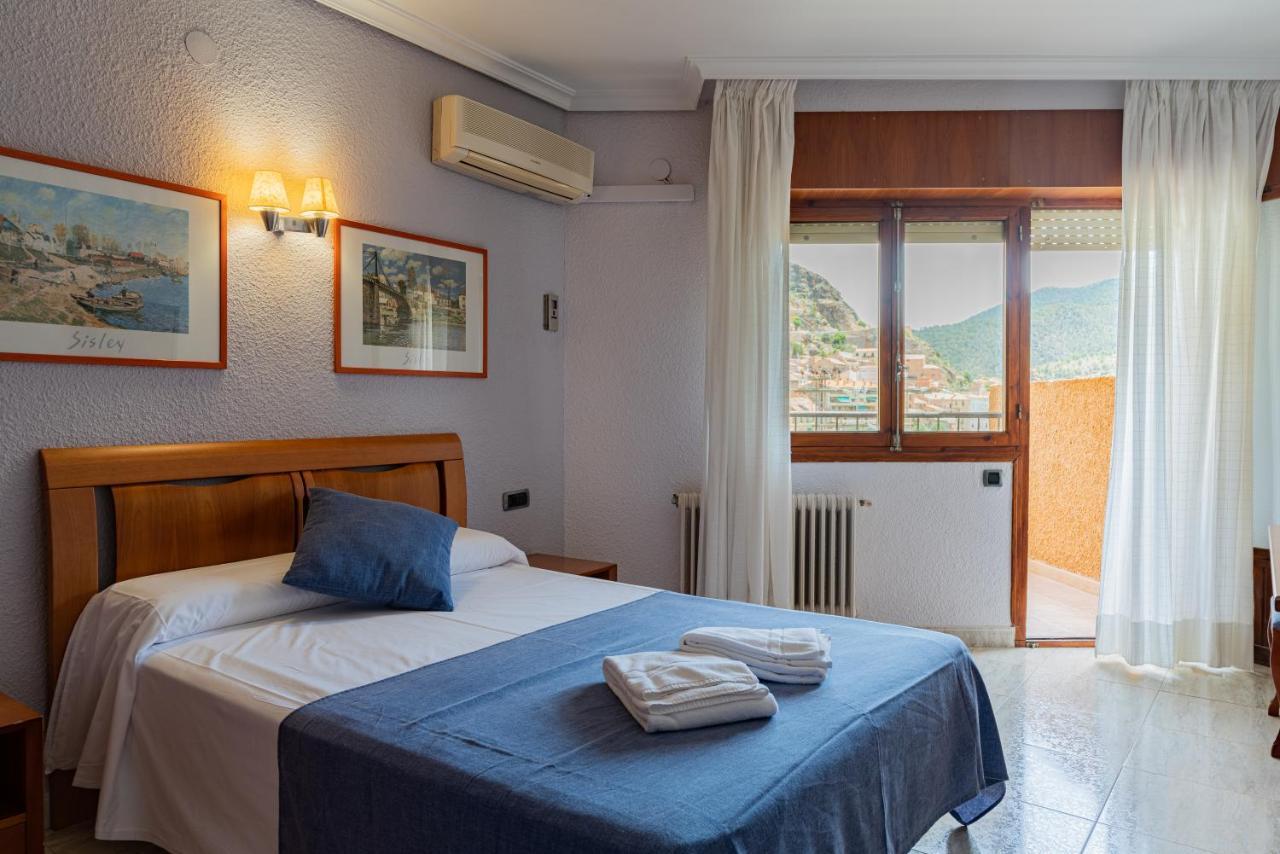 Hotel Restaurante Felipe II (Adults Only) Айна Экстерьер фото