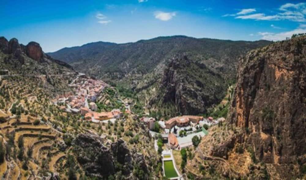 Hotel Restaurante Felipe II (Adults Only) Айна Экстерьер фото